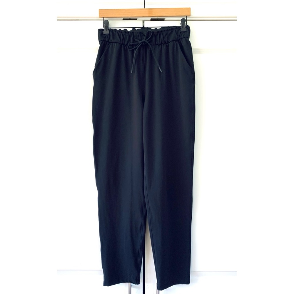 Lululemon Keep Moving Pant High Rise Tapered Jogger Black Trouser Size 6